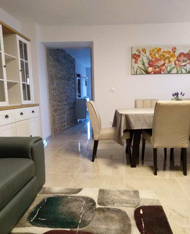 ורסאר Apartman Catarina מראה חיצוני תמונה
